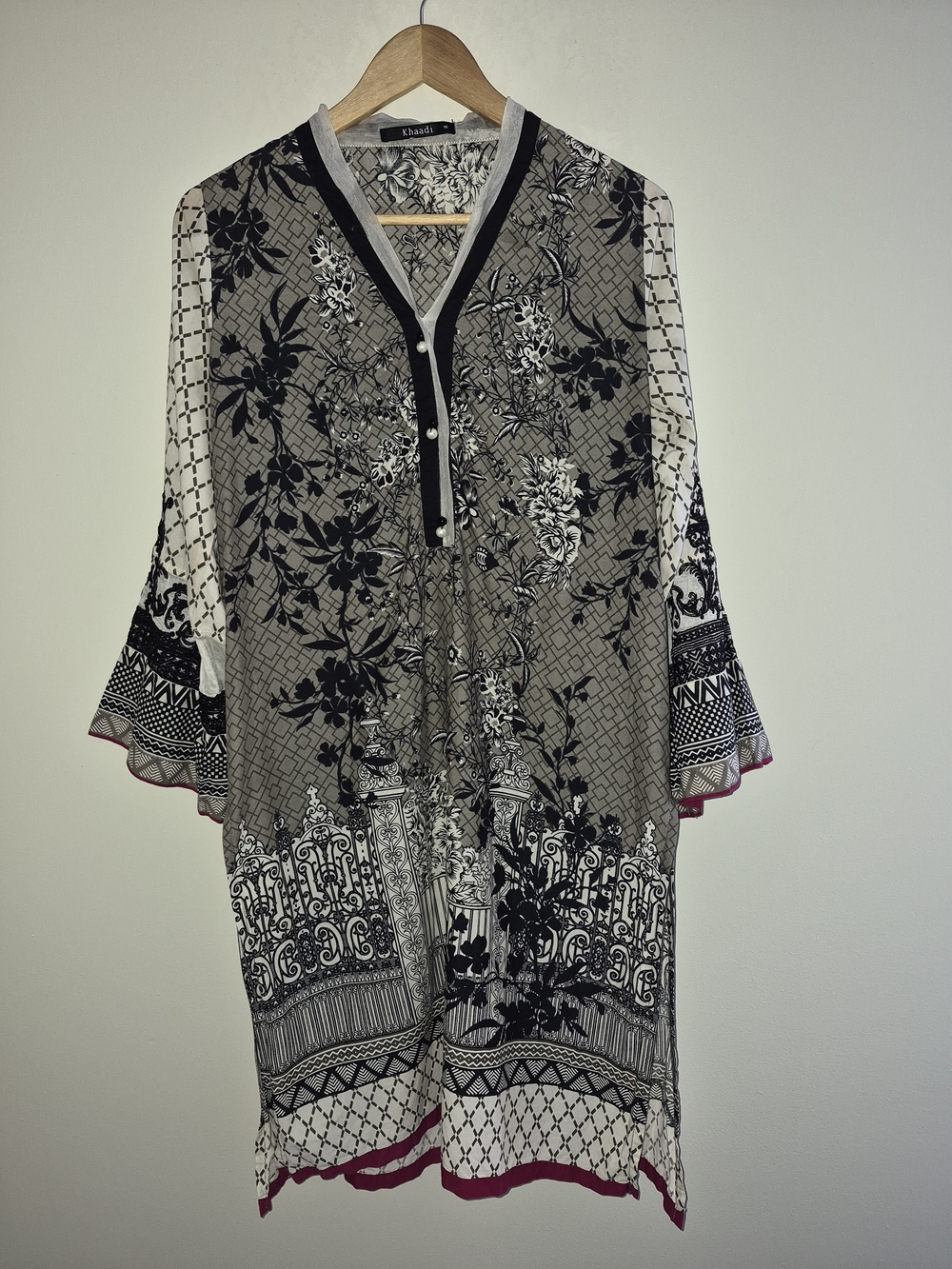 Khaadi Black White Floral Tunic Blouse Embroidered Sleeve Boho Size M Cotton